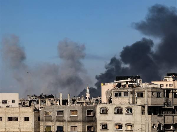 Israeli forces step up attacks on Gaza’s Jabalia camp and Rafah
