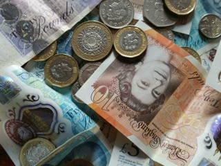 ISA deposits hit record high, Bank of England says