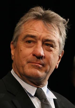 De Niro compares Trump to Hitler, Mussolini: Voters not taking the threat ‘seriously’