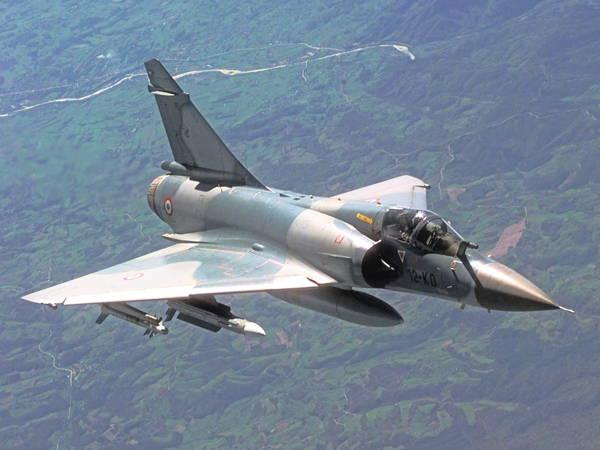 France to provide Mirage 2000 warplanes to Ukraine, Macron says