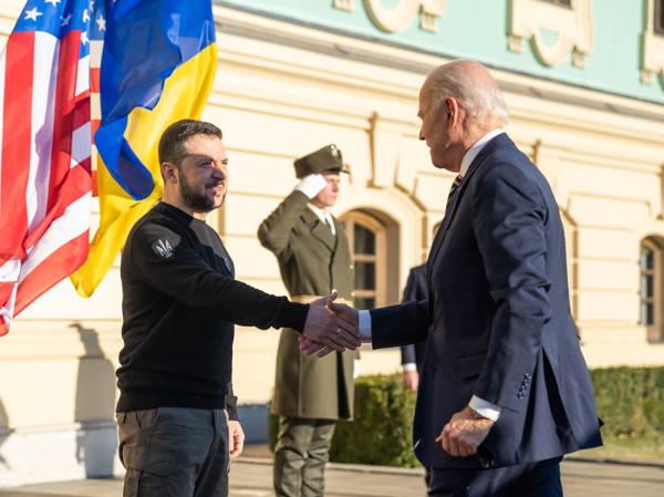 Biden and Zelenskyy will sign a security agreement between the US and Ukraine when they meet at G7