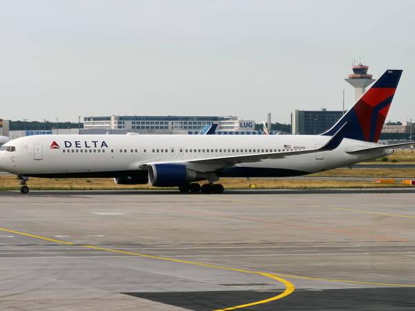 US opens probe into Delta following widespread flight cancellations