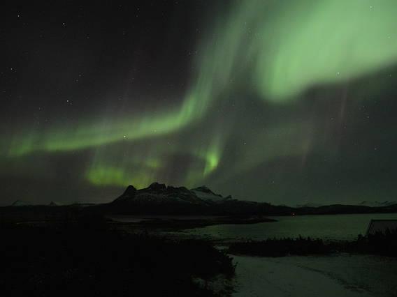 Map: Northern lights could shine in some states amid minor geomagnetic storm