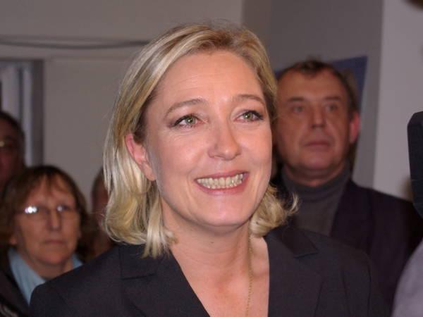 Le Pen’s Right-Wing Party Is Victorious in First Round of French Elections