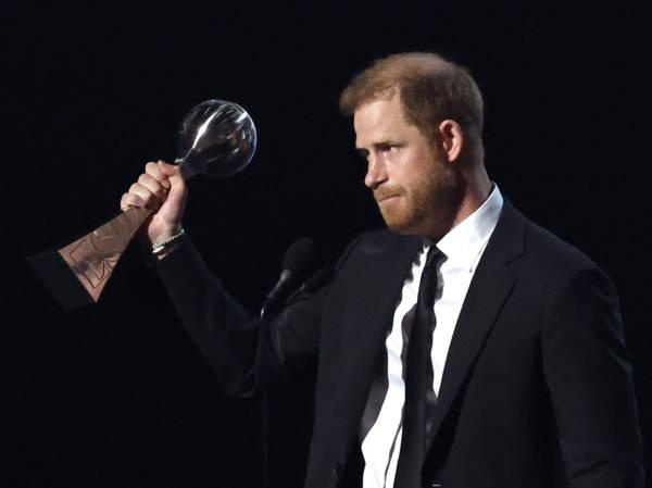 Prince Harry awarded for Invictus Games despite veteran's mother's criticism - and nods to 'eternal bond' with Diana