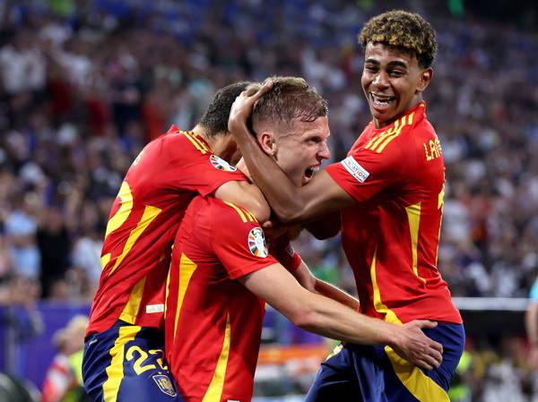 Spain wins Euro 2024, defeating England 2-1 in a dramatic final to win record fourth European Championship