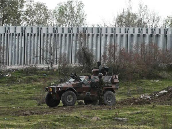 Greek border guard shot in abdomen while patrolling border with Turkey