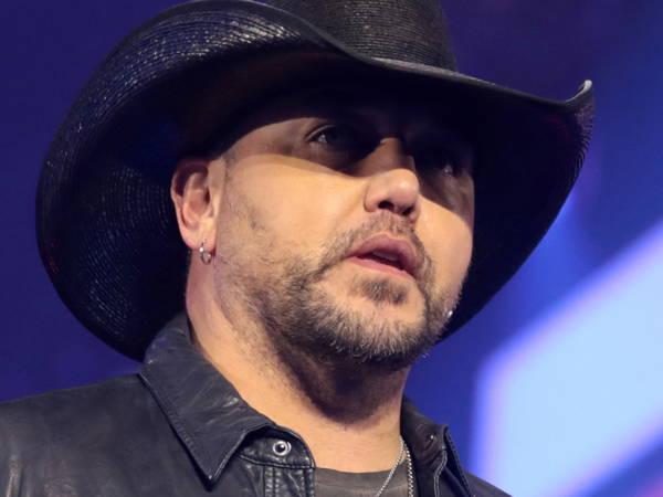 Jason Aldean dedicates ‘Try That in a Small Town’ performance to Trump after assassination attempt