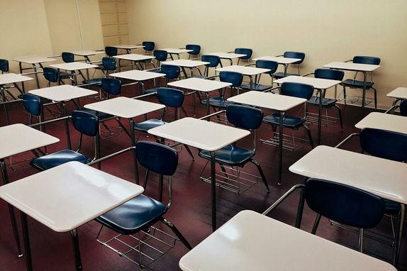 Chicago Public School teachers allegedly told to pass migrant students regardless of grades: report