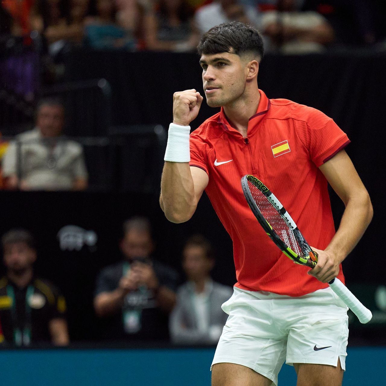 Alcaraz blows past Dimitrov into Indian Wells quarter-finals