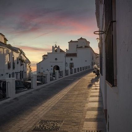 The trip of the Carmela seal, from Huelva to Cadiz: already going through Gibraltar