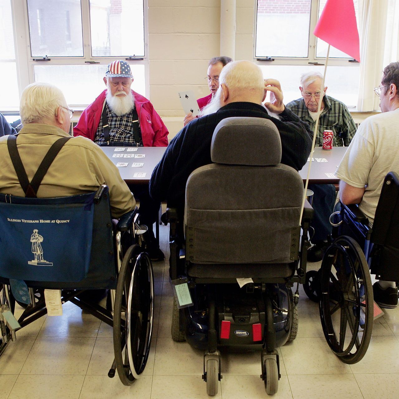 Seniors are retiring early to avoid organizational changes