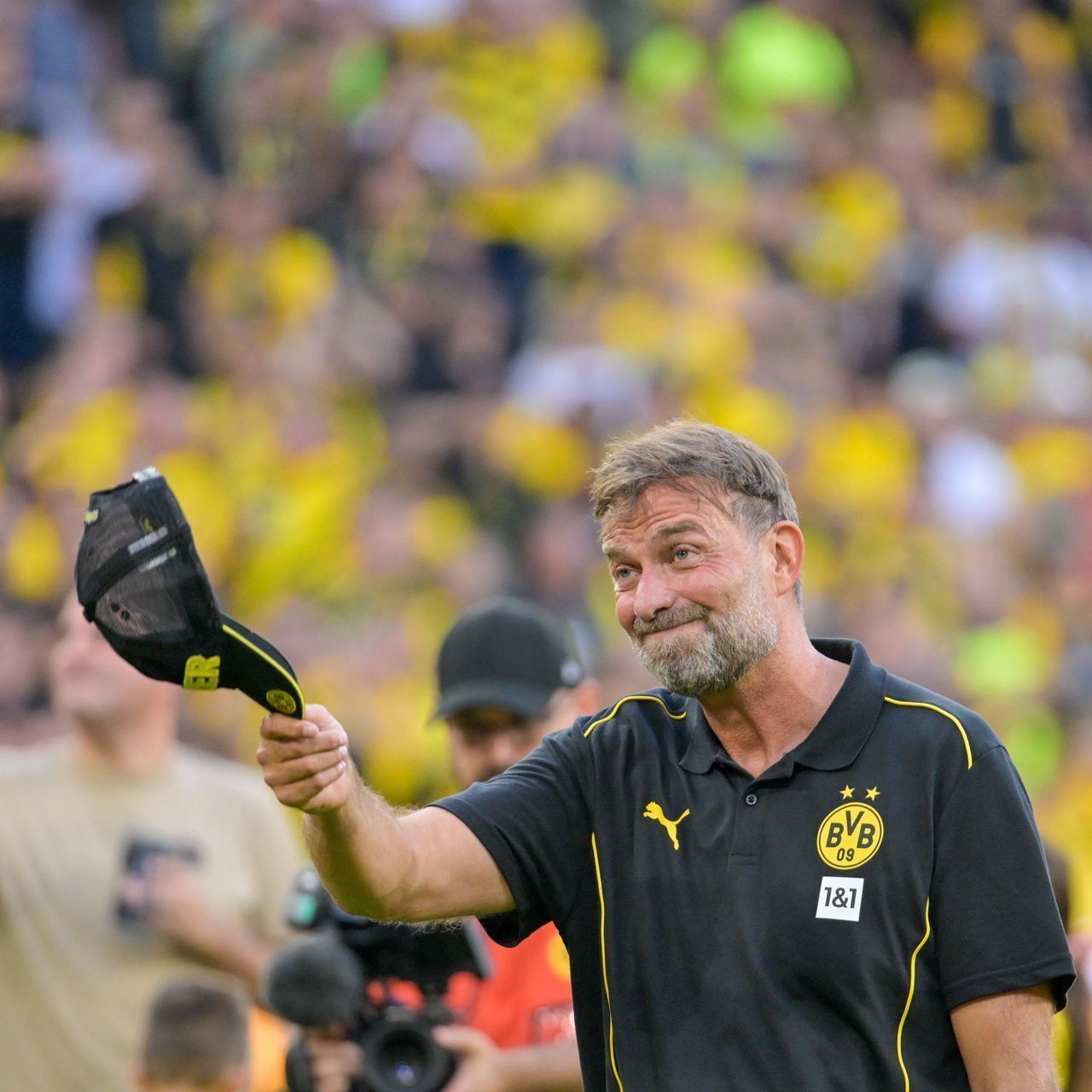 Klopp sent Zsolt Löw to clean up the Gulácsi family's mess instead of himself.