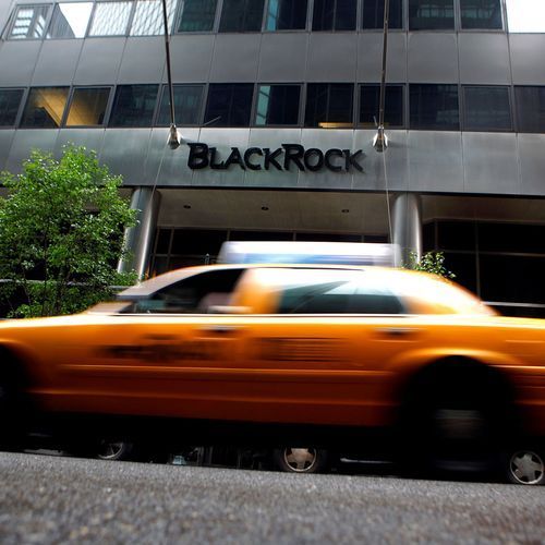 Fink, Wall Street's Ultimate Key Man, Holds Tight to BlackRock