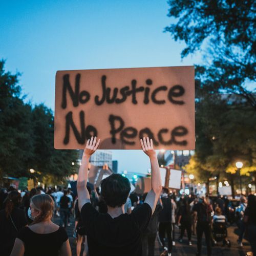 Weekly pedestrian bridge protests are growing across the Twin Cities