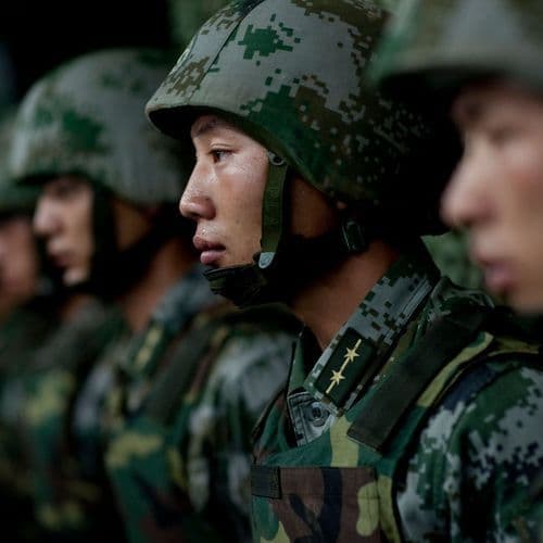 Hong Kong Welcomes 2 PLA Navy Vessels for National Day Celebrations