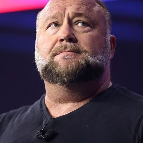 Alex Jones leaves Alan Carr in stitches with 'undignified' Hollywood story