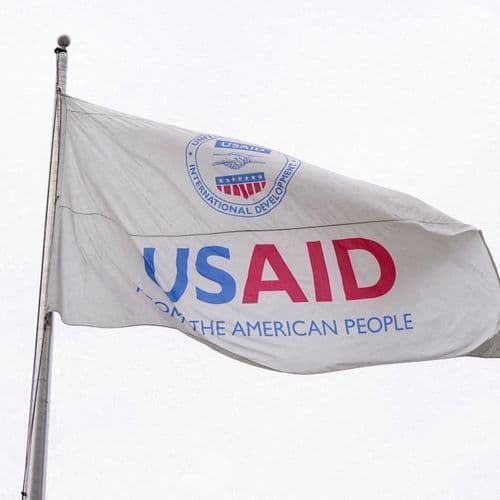 Exposing claim that Malia Obama received around $2.5M from USAID