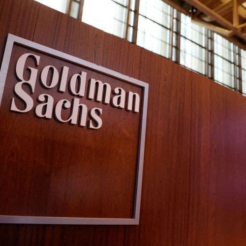 Middle East War Reset Dollar’s Inverse Link to Stocks, Goldman Says