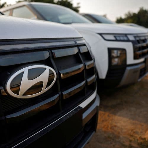 Despite Two Months of Tariffs, Car Prices Aren’t Going up. Is Now the Time to Buy? - EUROPE SAYS