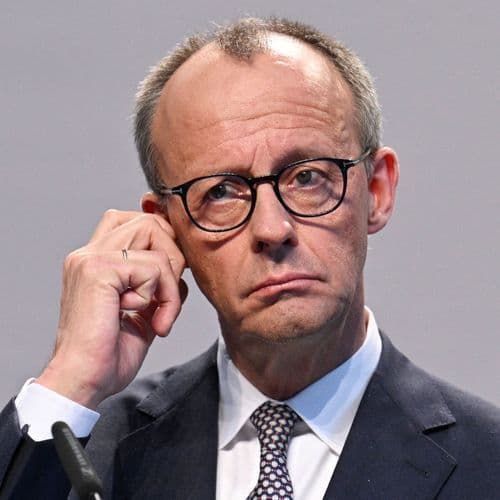 Controversial Habeck Act - Federal Environment Minister Schneider (SPD) Wants to Keep on Switching to Climate-Friendly Heaters