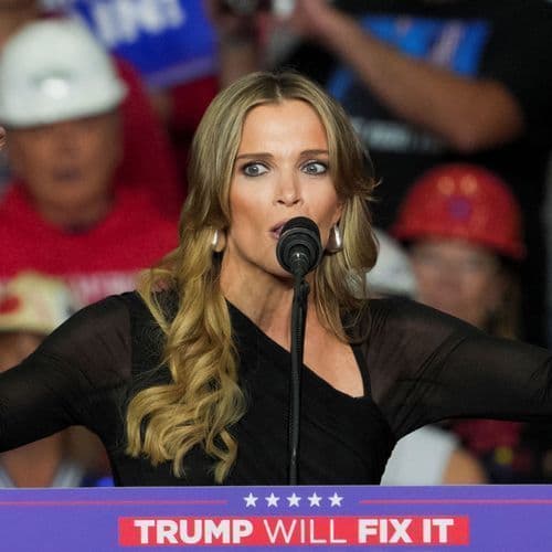 ‘Trainwreck!’ Megyn Kelly and MAGA Influencer Embarrassed at Epstein Binder Flop Torch Pam Bondi