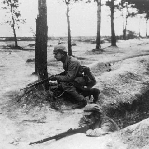 Seventh grade students study World War I in unique collaboration - Syracuse Journal-Democrat