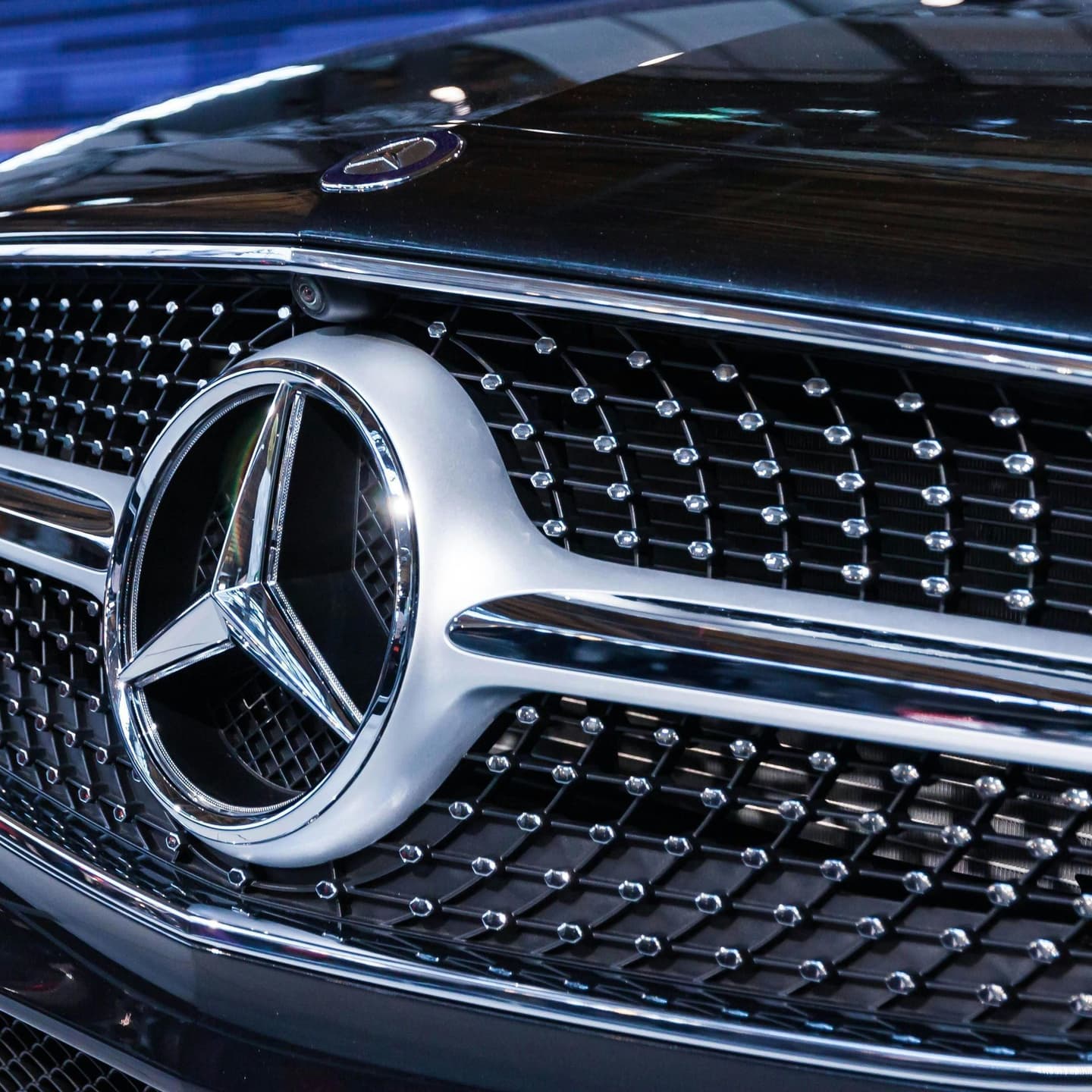 NCC Announces Safety Recalls for Numerous Mercedes Models and Range Rover Evoques