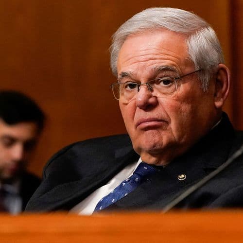 Video shows lefty NJ reps ‘storm’ Newark ICE facility housing MS-13 members in ‘bizarre political stunt’