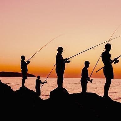 Court of Appeal Declares Permissible Complaint of Cobra Crewmen Against Lawyer of Fishermen's Families in Bruma - La Tercera