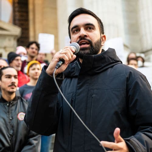 Government Reopens Discredited Private Prisons to Fill Them with Migrants Detained by ICE