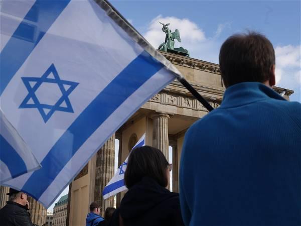 Antisemitic incidents in Germany rose by 320% after Hamas attacked Israel, a monitoring group says