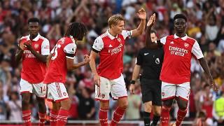 Arsenal beats Everton 4-0, moves 5 points clear in EPL