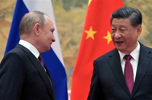 China’s Xi plays peacemaker on Russia visit