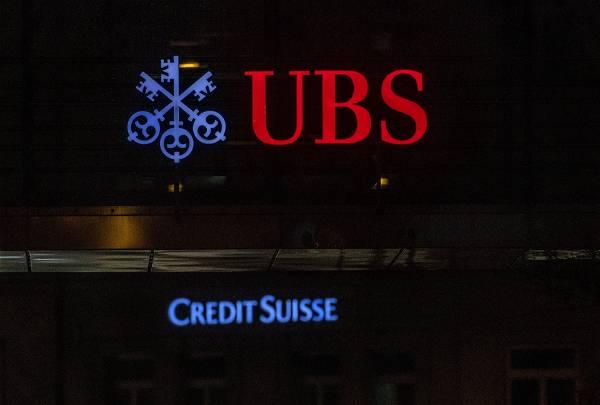 Relief over Credit Suisse rescue short-lived as bank shares plummet
