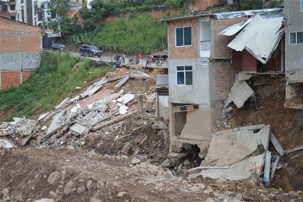 At least 16 dead after magnitude 6.8 earthquake shakes Ecuador