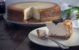 Researchers 3D-print 7-layer cheesecake for the first time, using Nutella and jam