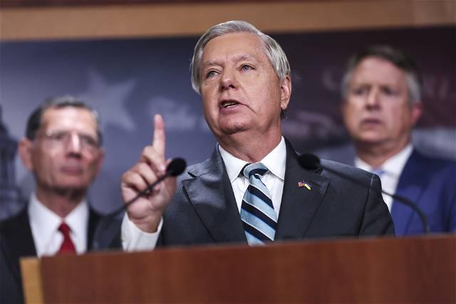 Lindsey Graham says Trump should 'smash some windows' and 'punch a cop' on his way to being booked