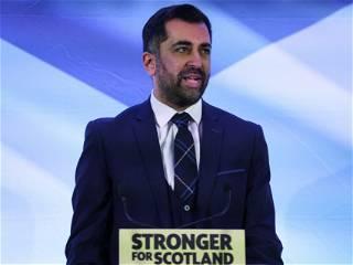 Humza Yousaf: The life, political path and controversies of the new SNP leader