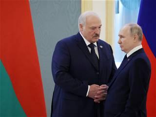 Putin, Lukashenko hold talks on defence, economic ties