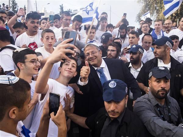 Israel’s National Security Minister Ben-Gvir ascends Jerusalem’s Temple Mount