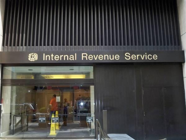 The IRS—with A.I. help—is going after 1,600 ultra-rich Americans it says owe at least $250,000 each in back taxes