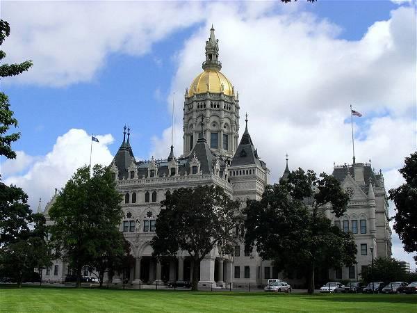 Connecticut health commissioner fired during COVID settles with state, dismissal now a resignation