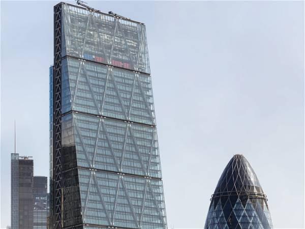 Man arrested after free-climbing London's 'Cheesegrater' skyscraper