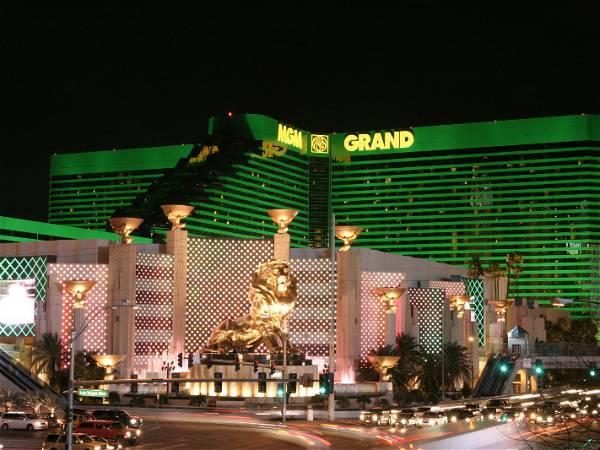 'Cybersecurity Issue' Prompts Computer Shutdowns at MGM Resorts Across US