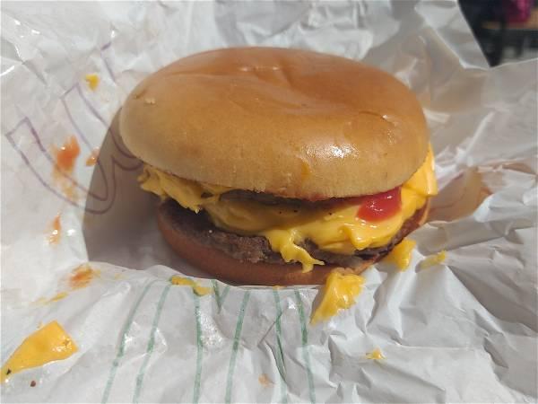 Federal judge dismisses false advertising claims against Wendy's, McDonald's