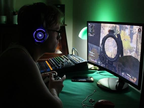 Video gamers may be risking hearing loss or tinnitus, study finds