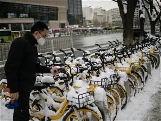 China issues highest weather alert as temperatures plunge