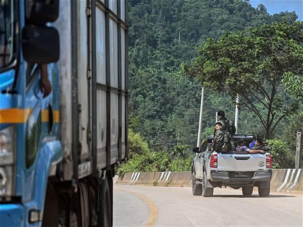 Nearly 100 Myanmar Border Guards Flee to Bangladesh