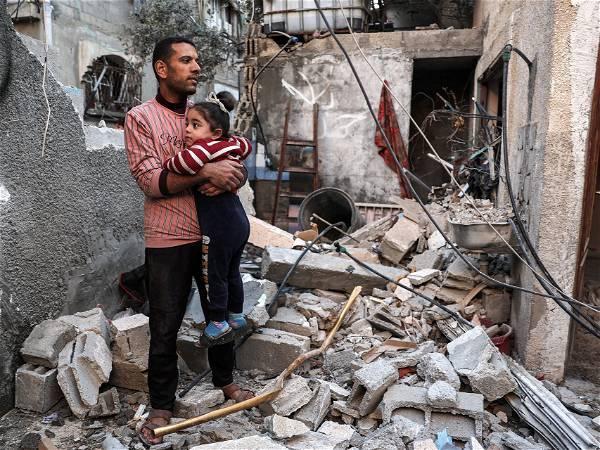 Israeli strikes kill 13 in a southern Gaza town that could be the next target in the war